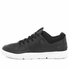 ON Men's The Roger Clubhouse Sneakers in Black/White