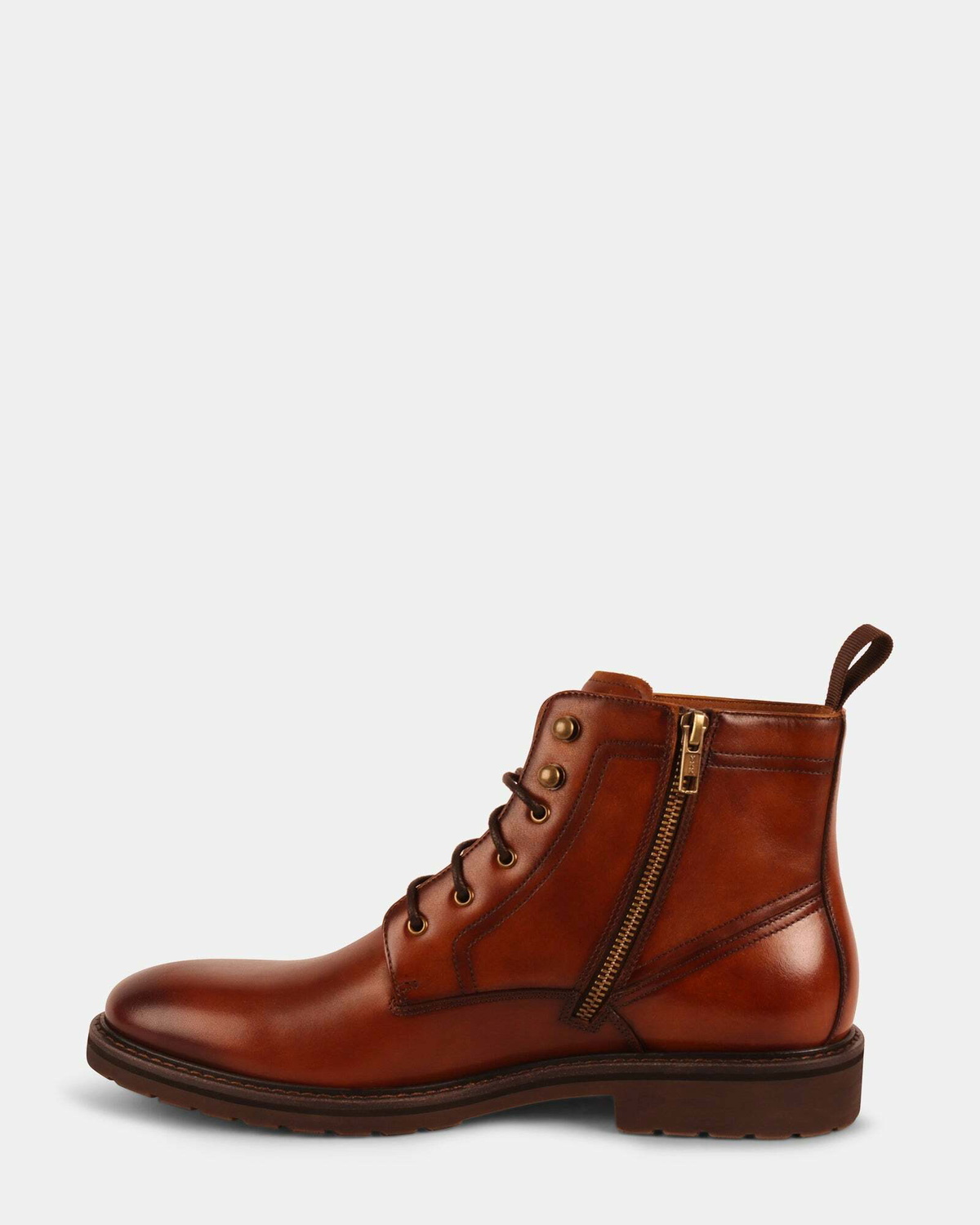 Steve Madden Richtmon Boots in Tan