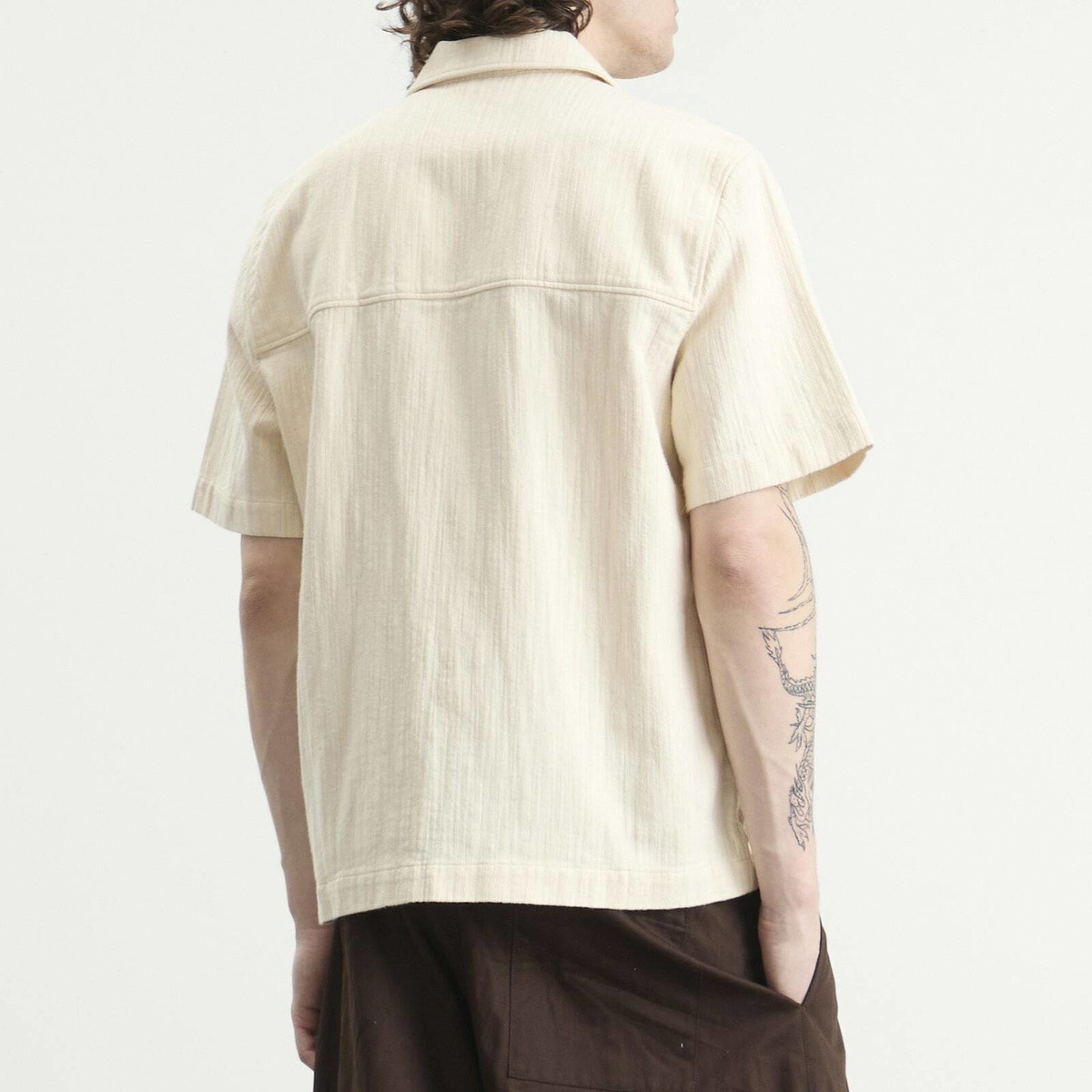A Kind of Guise Men's Salvi Vacation Shirt in Ivory Slub