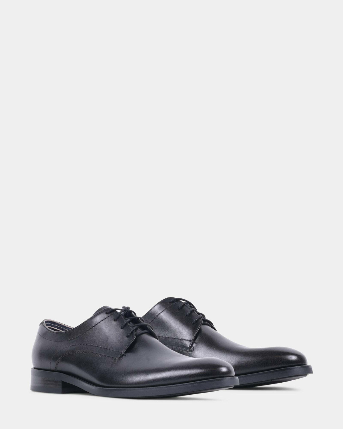 Steve Madden Helfant Dress Shoes in Black