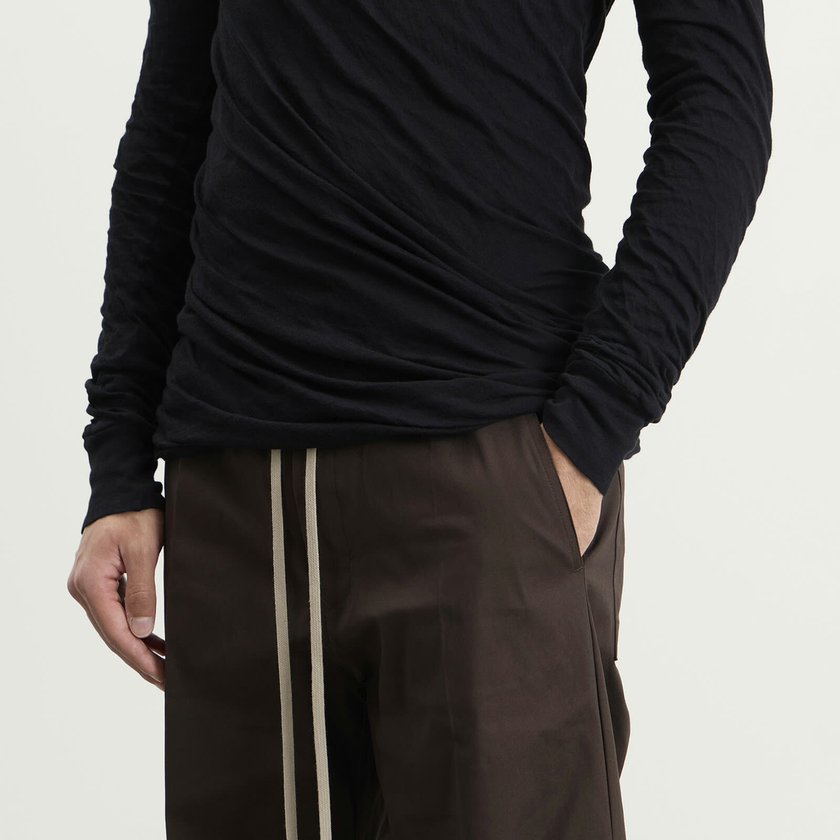 Rick Owens Men's Dietrich Drawstring Pant in Drk Dust