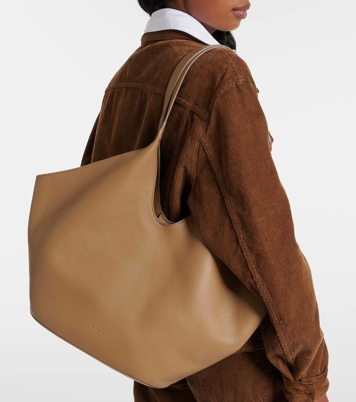 【関税込み】Aesther Ekme ベージュ Phantom トートバッグ Phantom Tote | AESTHER EKME