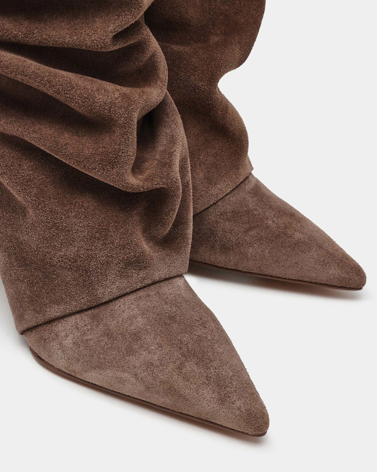 Steve Madden Libertyyy Boots in Taupe