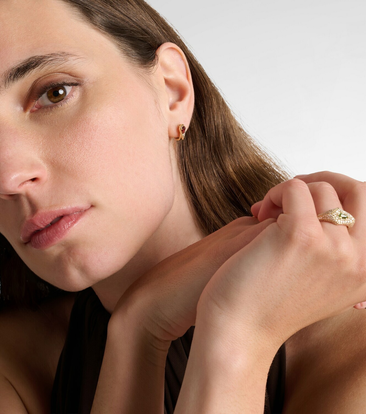 Stone and Strand Kite 14kt gold huggie earrings with garnet