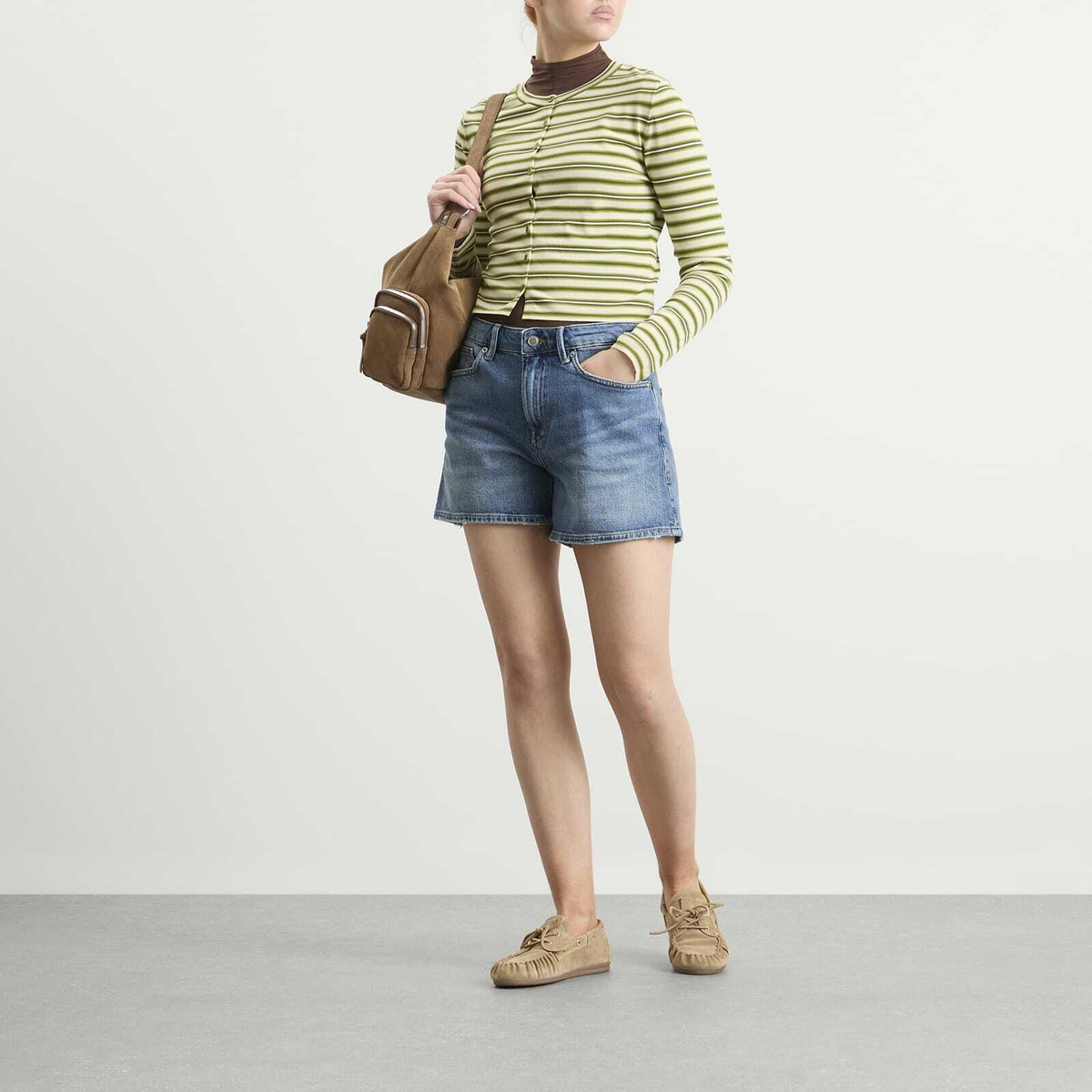 Good American Women's Good Everyday Shorts in Indigo