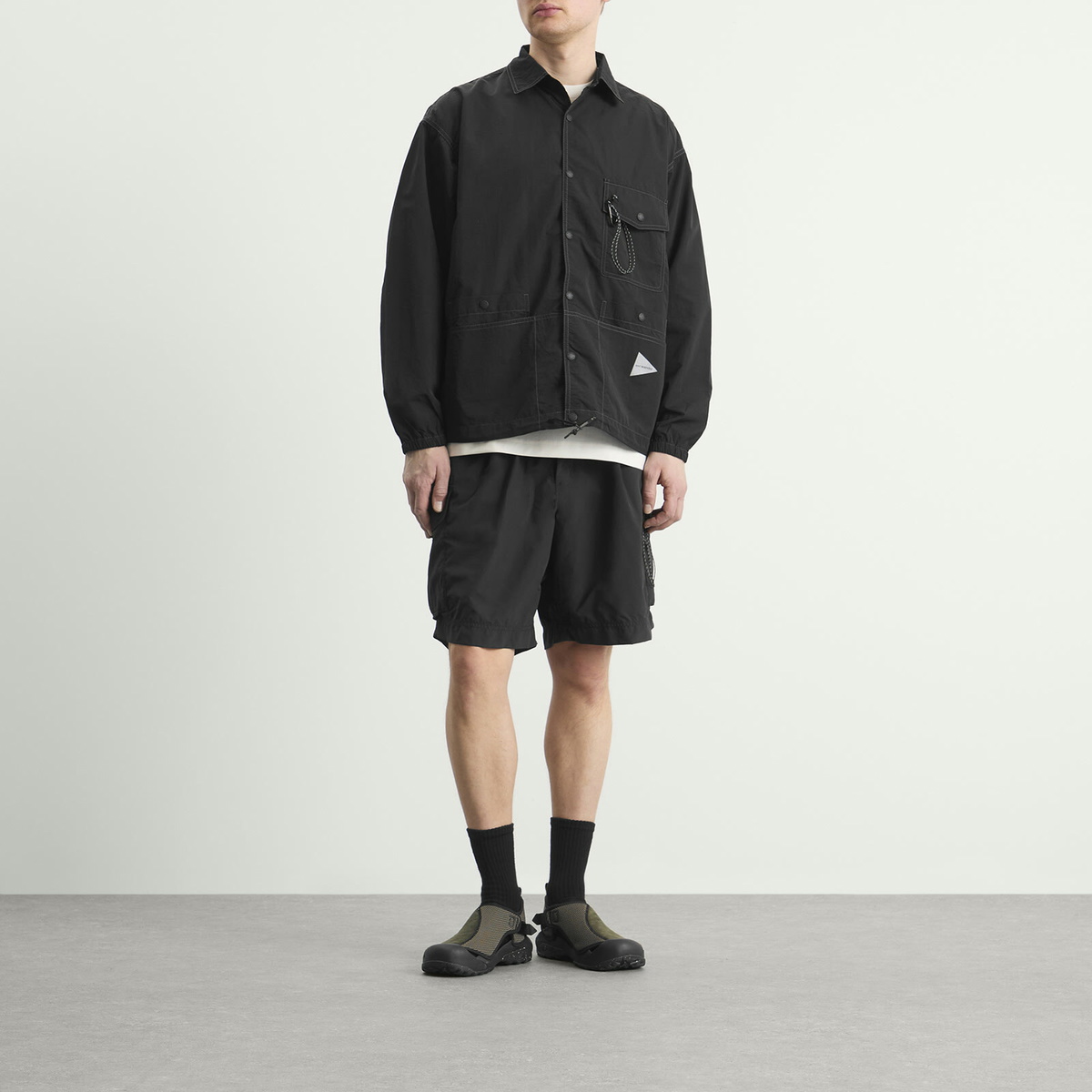 and wander Men's Crinkled Nylon Shirt Jacket in Black