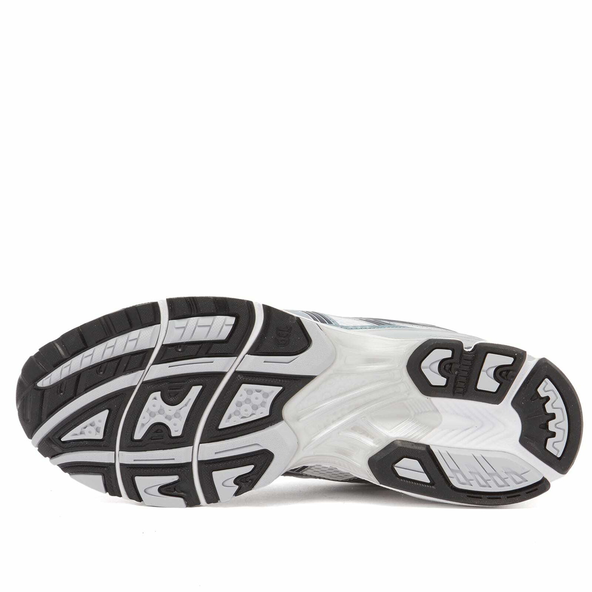 Asics Gel-Kayano 14 in White/Fjord Grey
