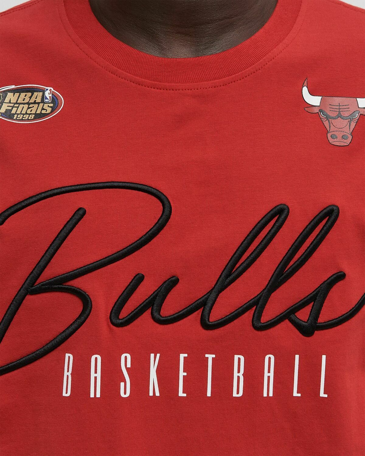 Mitchell & Ness NBA TRAINING DAY PREMIUM SS TEE VINTAGE LOGO CHICAGO BULLS Red Mens Shortsleeves/Team Tee
