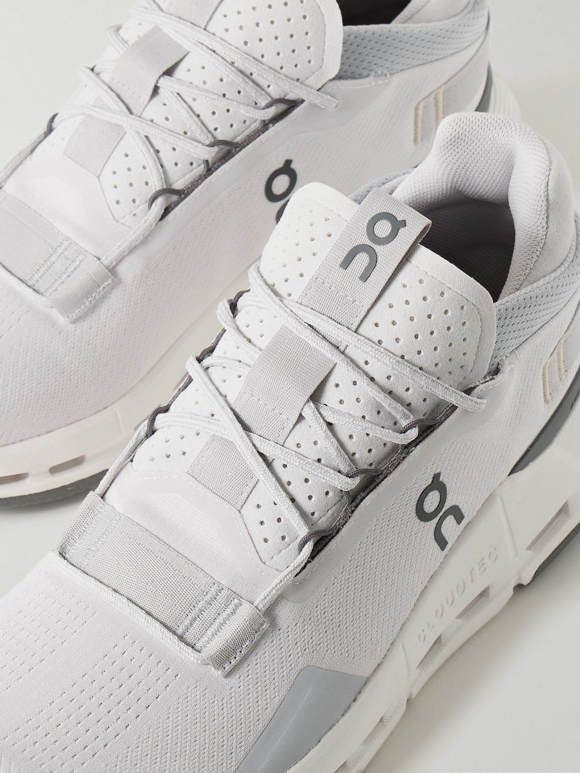 ON - Cloudnova 2 Mesh Running Sneakers - White On