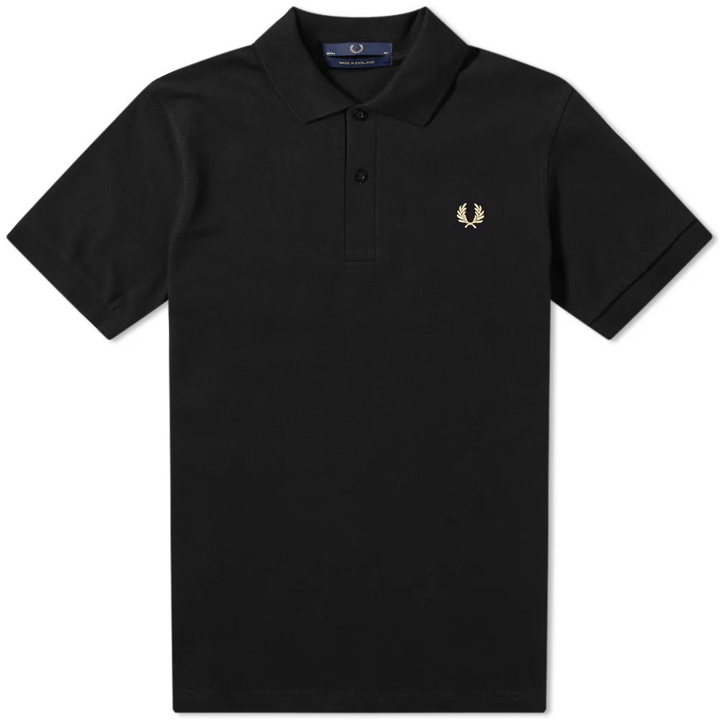 Photo: Fred Perry Reissues Original Plain Polo Black & Champagne
