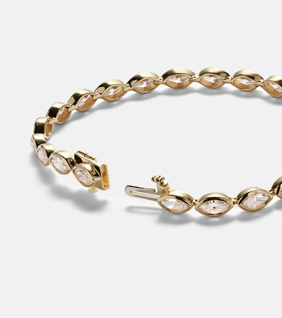 Shay Jewelry 18kt gold tennis bracelet with diamonds