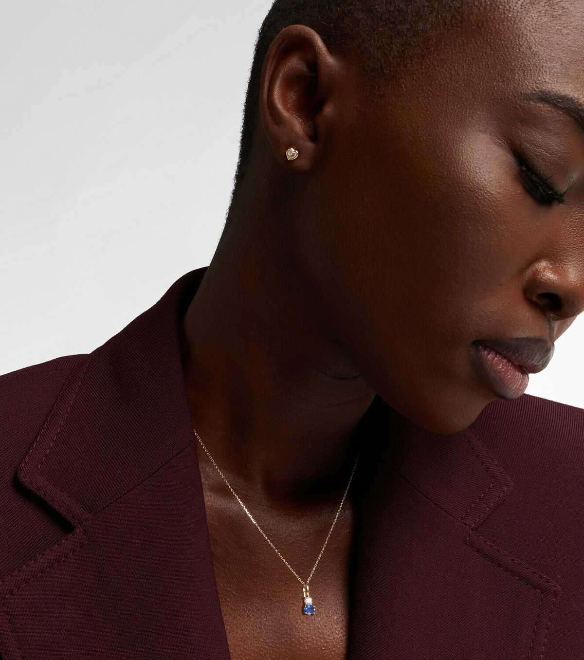 Stone and Strand Full Volume 14kt gold (585/1000) necklace with sapphire and diamond