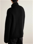The Row - Manlio Ribbed Cashmere Rollneck Sweater - Black