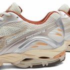 Mizuno WAVE RIDER 10 OG Sneakers in Shifting Sand/Shifting Sand/Snow White