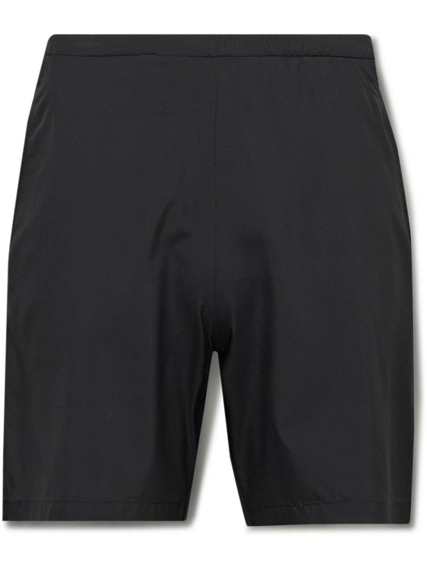 Photo: Houdini - Pace Wind Recycled C9 Ripstop Shorts - Black