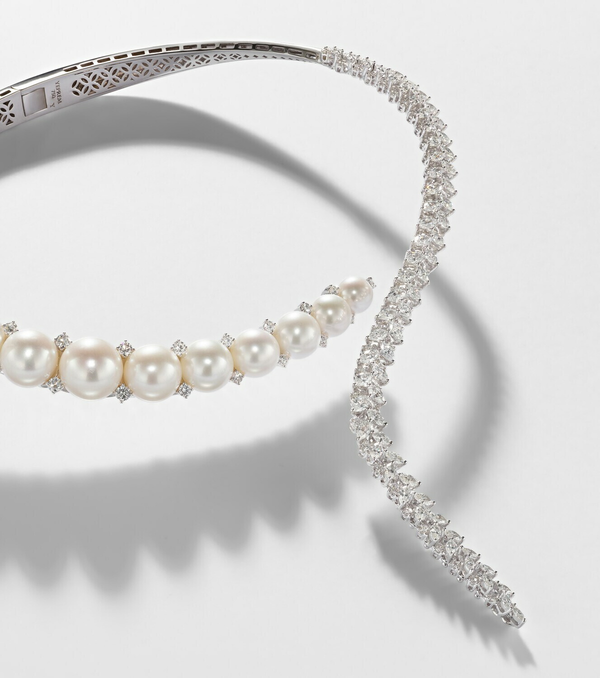 Yeprem Pearlescent 18kt white gold necklace with diamonds and pearls