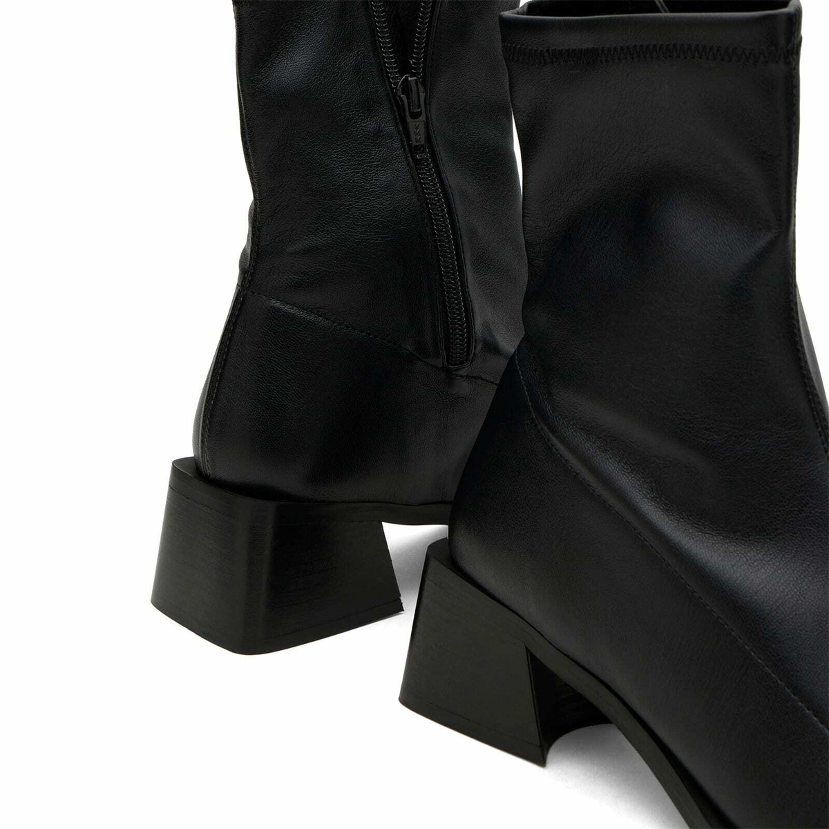 Justine Clenquet Women's Janis Boots in Black