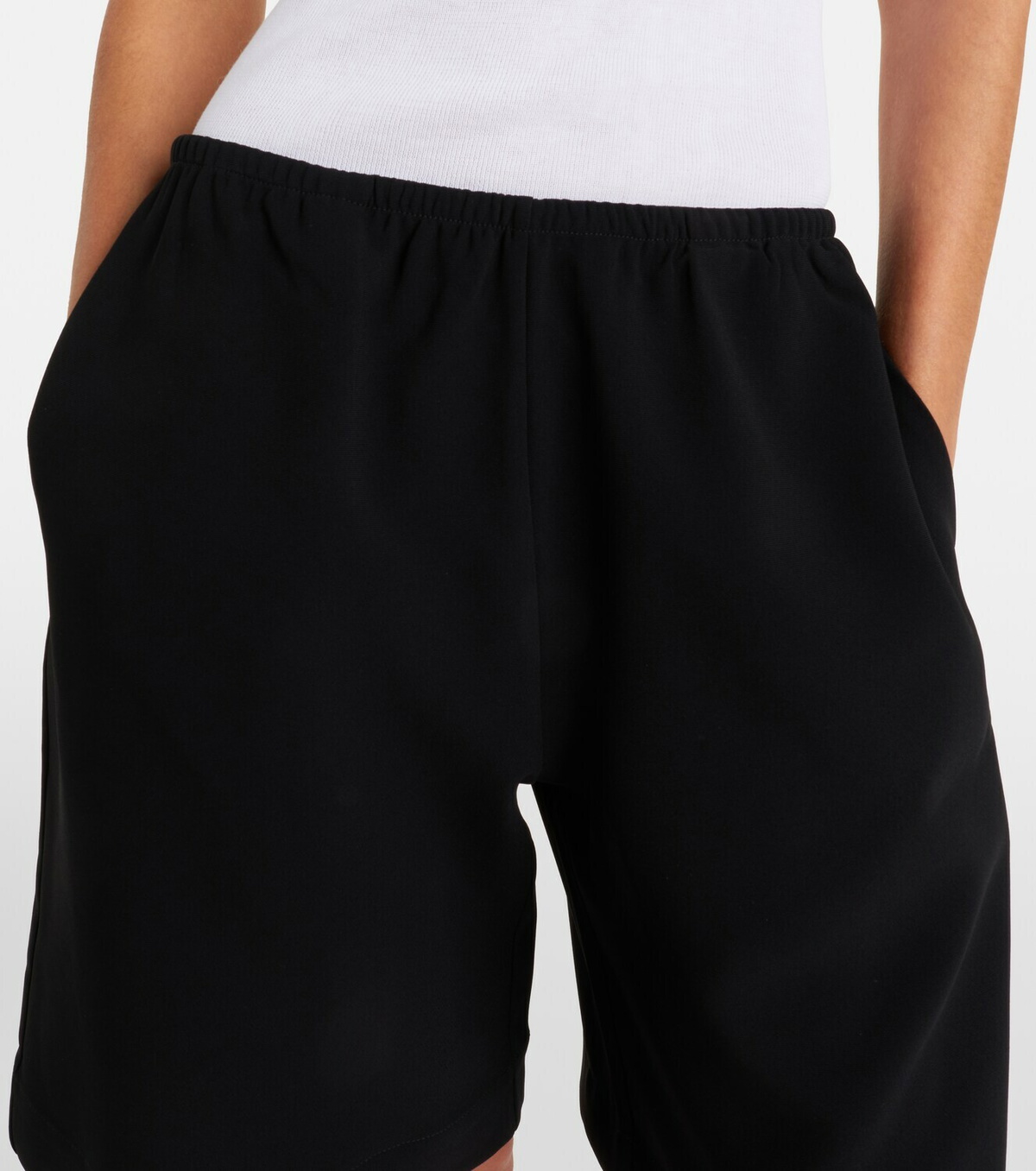 Leset Arielle crêpe shorts