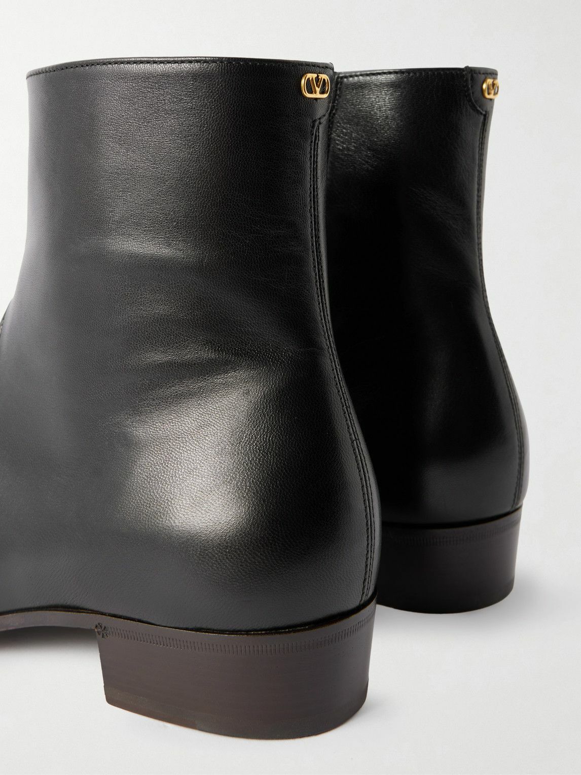 Valentino Garavani - Leather Boots - Black