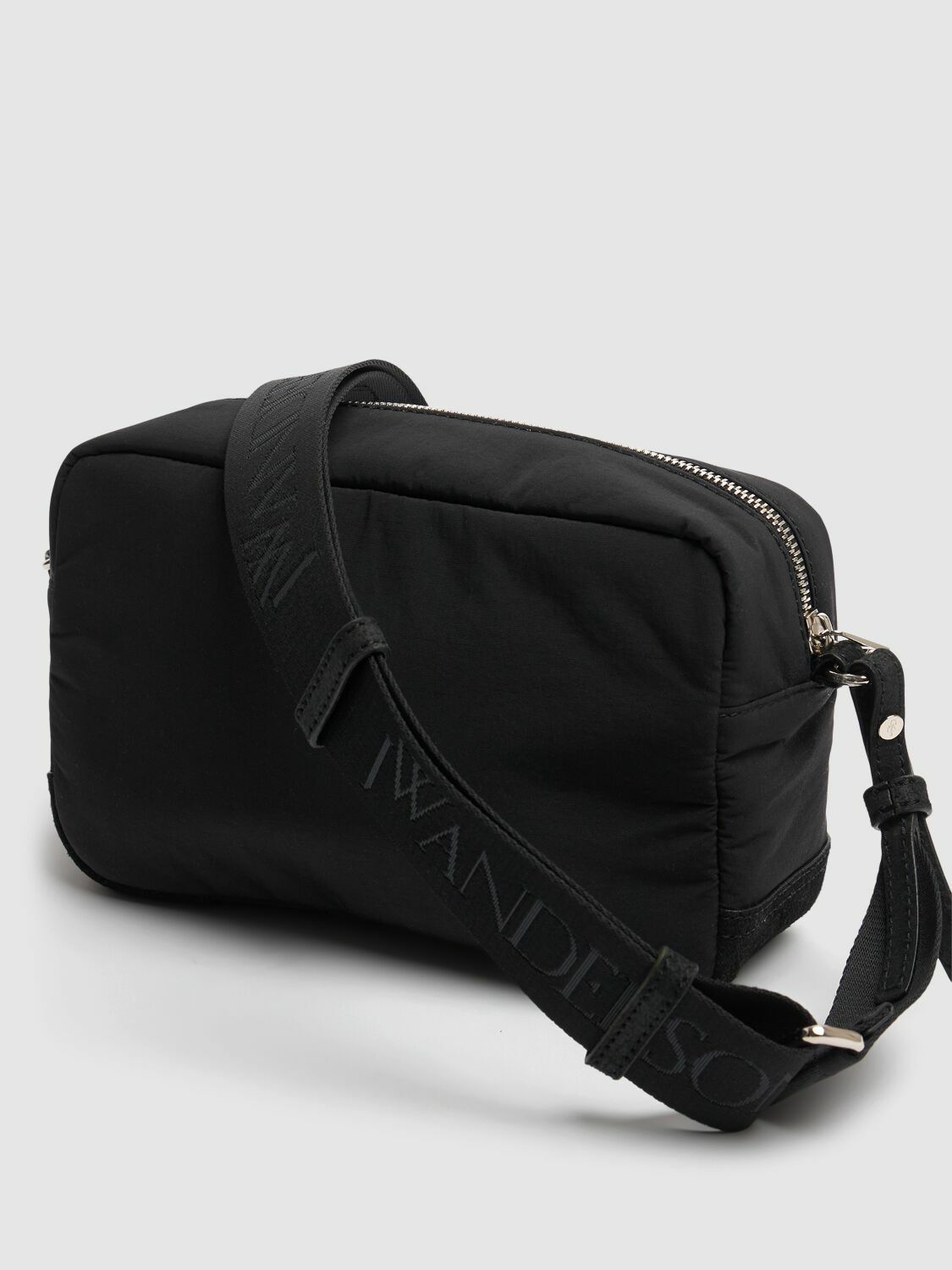 【送料&関税込】J.W. Anderson Jwa-puller Zipped Camera Bag JW ANDERSON Jwa Puller Camera Bag JW Anderson