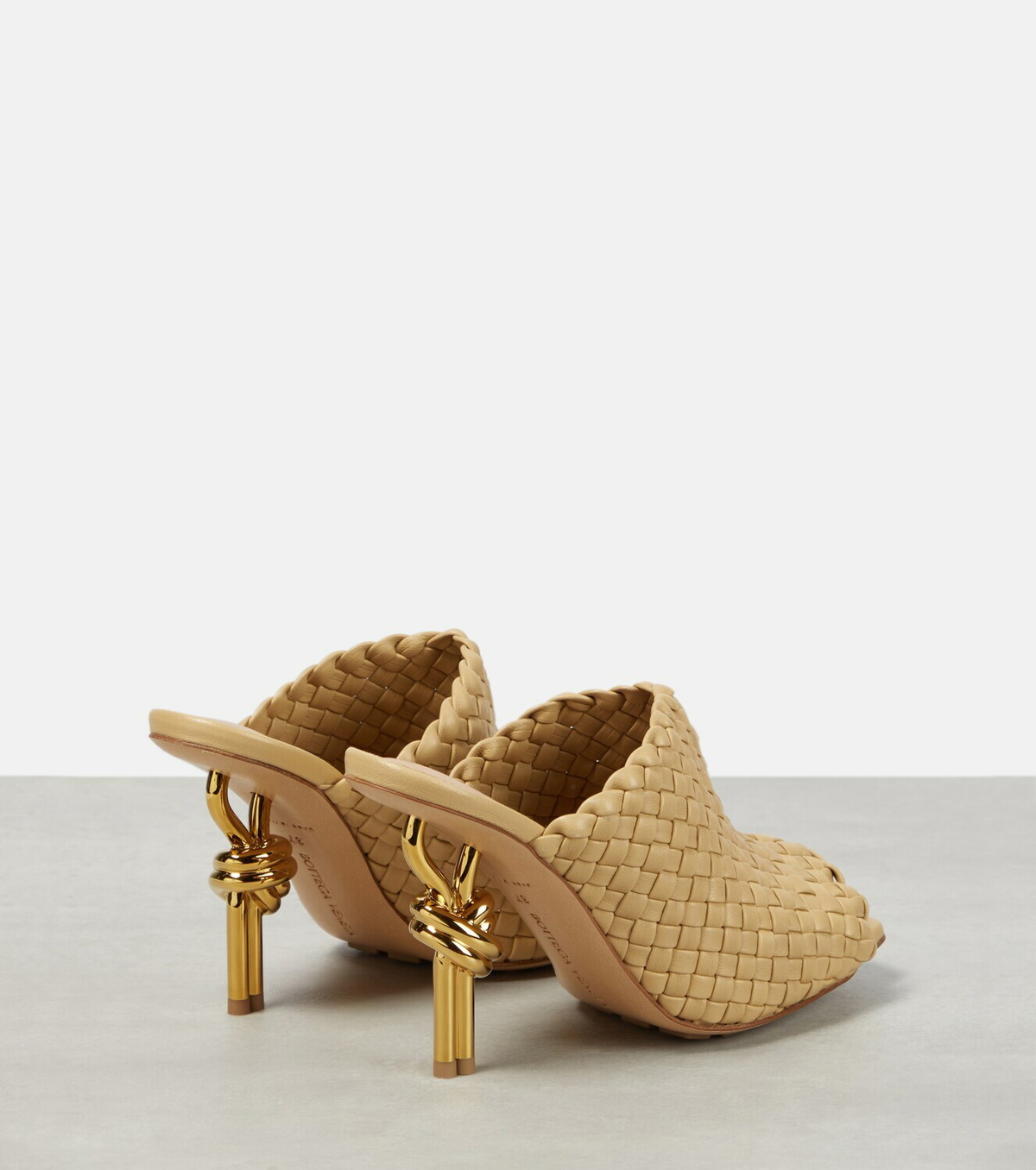 【BOTTEGA VENETA】 Knot leather mules BOTTEGA VENETA Knot leather mules | NET-A-PORTER
