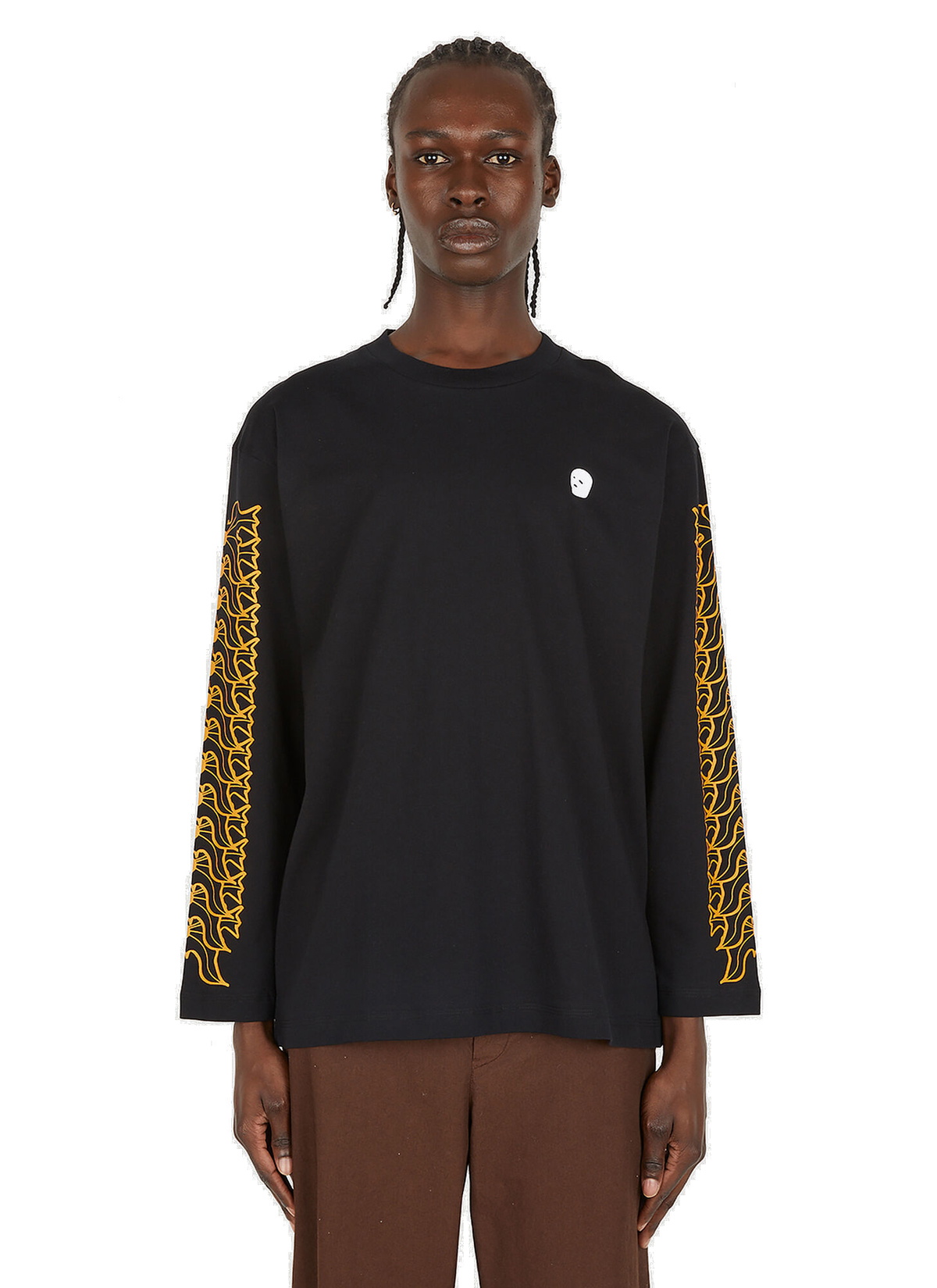 【関税込み】Youths in Balaclava ブラック 刺繍 長袖Tシャツ Flower Long Sleeve T-Shirt in Black Youths in Balaclava