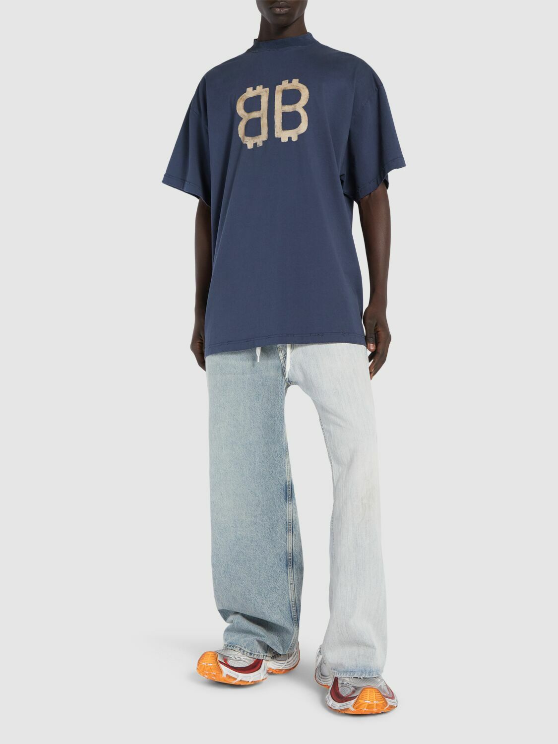 【送料&関税込】Balenciaga crypto Printed T-shirt 24206668_54327565_600.jpg