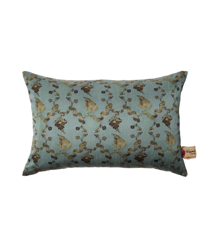 Photo: The House of Lyria Godolia cushion