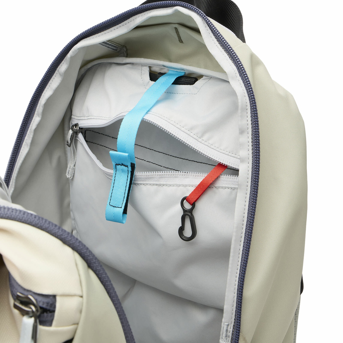 Arc'teryx Mantis 26 Backpack in Headwaters 