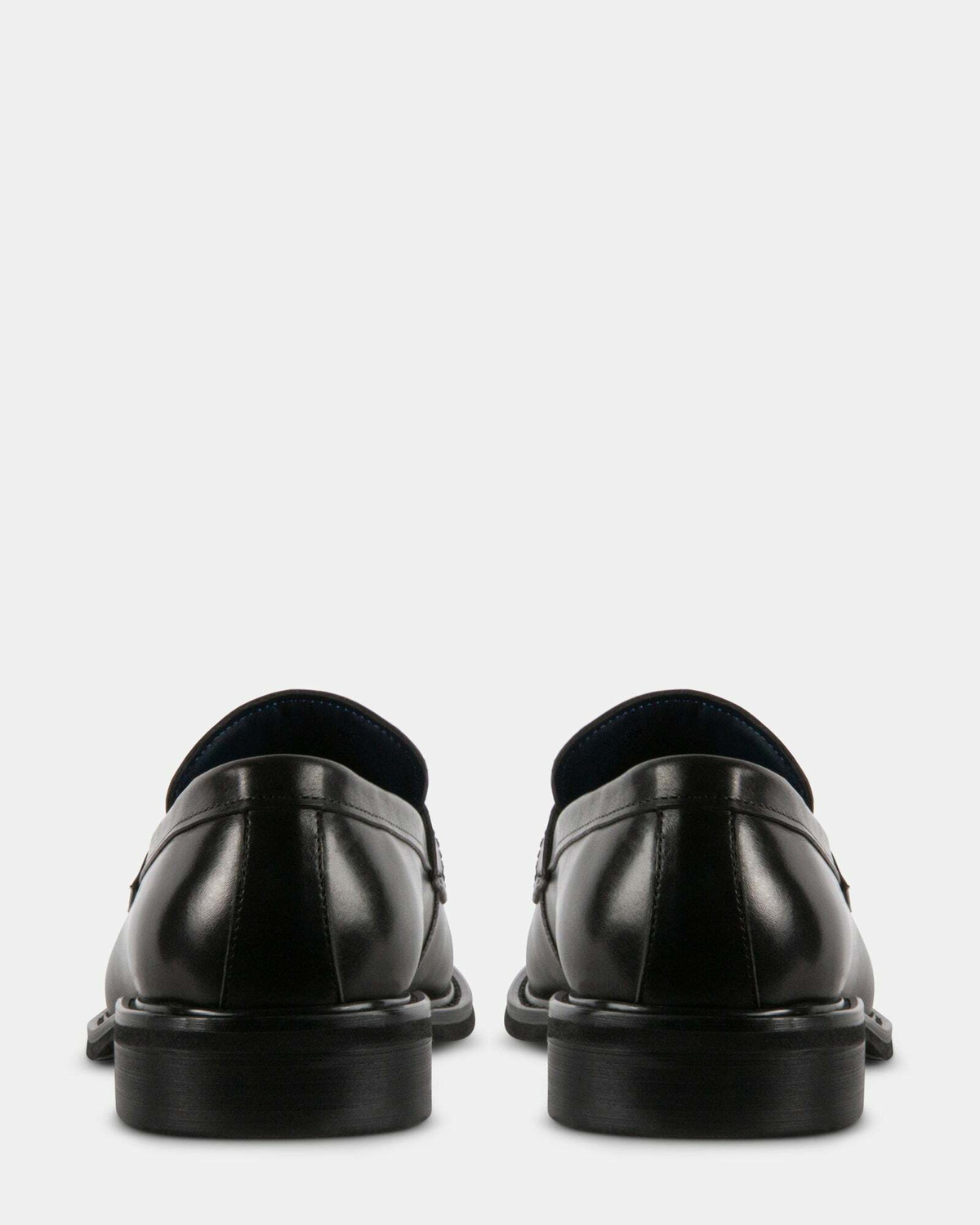 Steve Madden Mammoth Loafers in Black