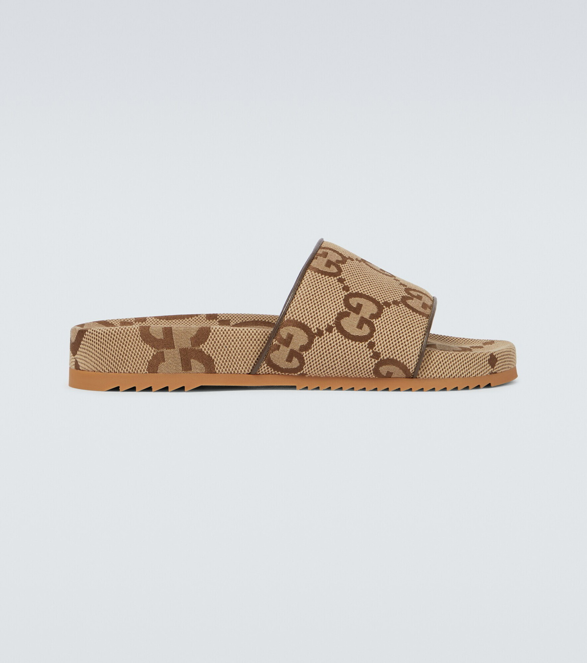 【GUCCI】GGマキシキャンバスプラットフォームスライド Gucci Angelina Maxi GG Slide Sandals | Saks Fifth Avenue