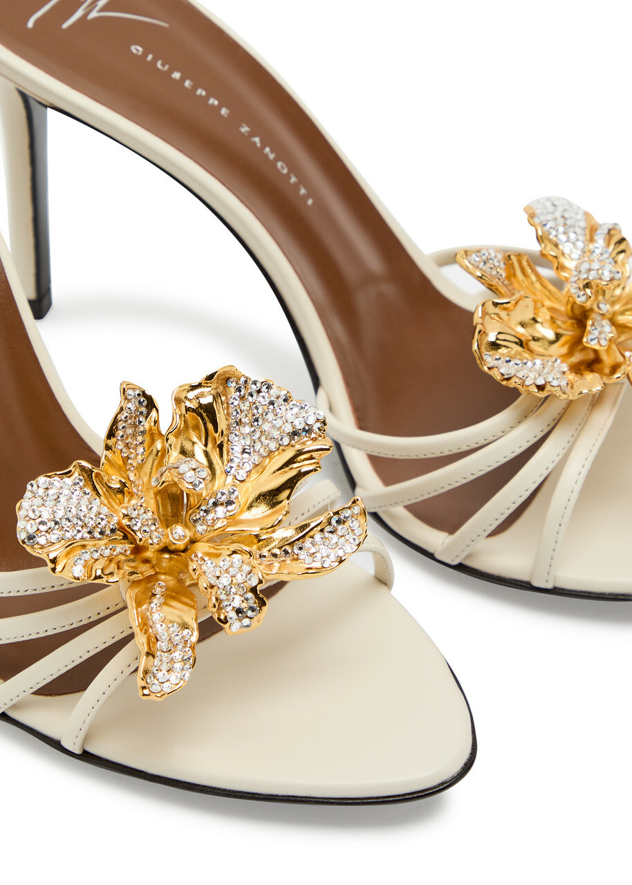 Giuseppe Zanotti Orchid 90 Crystal-embellished Leather Sandals White