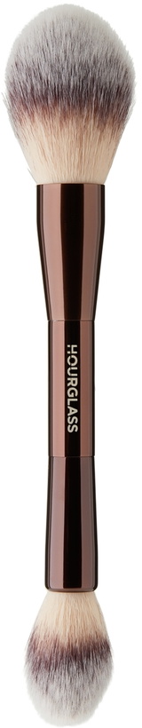 Photo: Hourglass Veil Powder Brush
