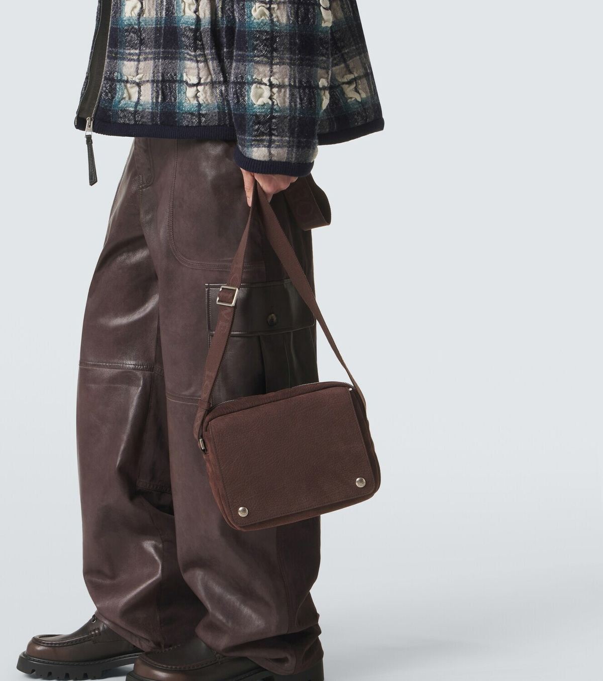 Loewe Pebble Medium leather messenger bag