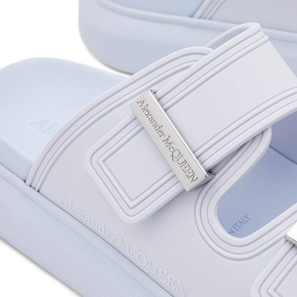 Alexander McQueen Women's Rubber Slide in Pale Lilac/Silver Alexander