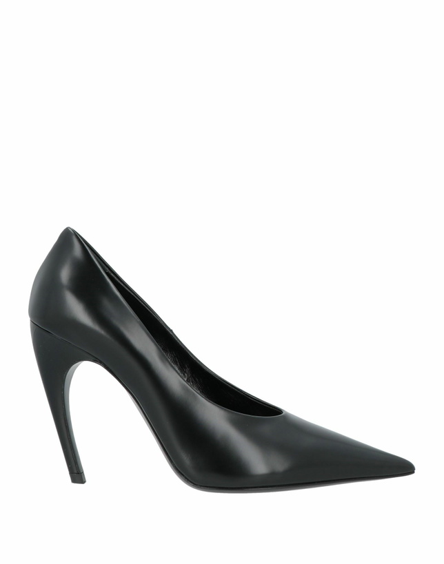 Photo: Nensi Dojaka Womens Pumps in Black