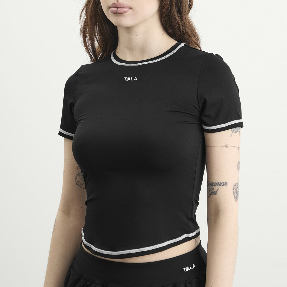 TALA Women's Ultralite Active Contrast Stitch T-Shirt in Shadow Black