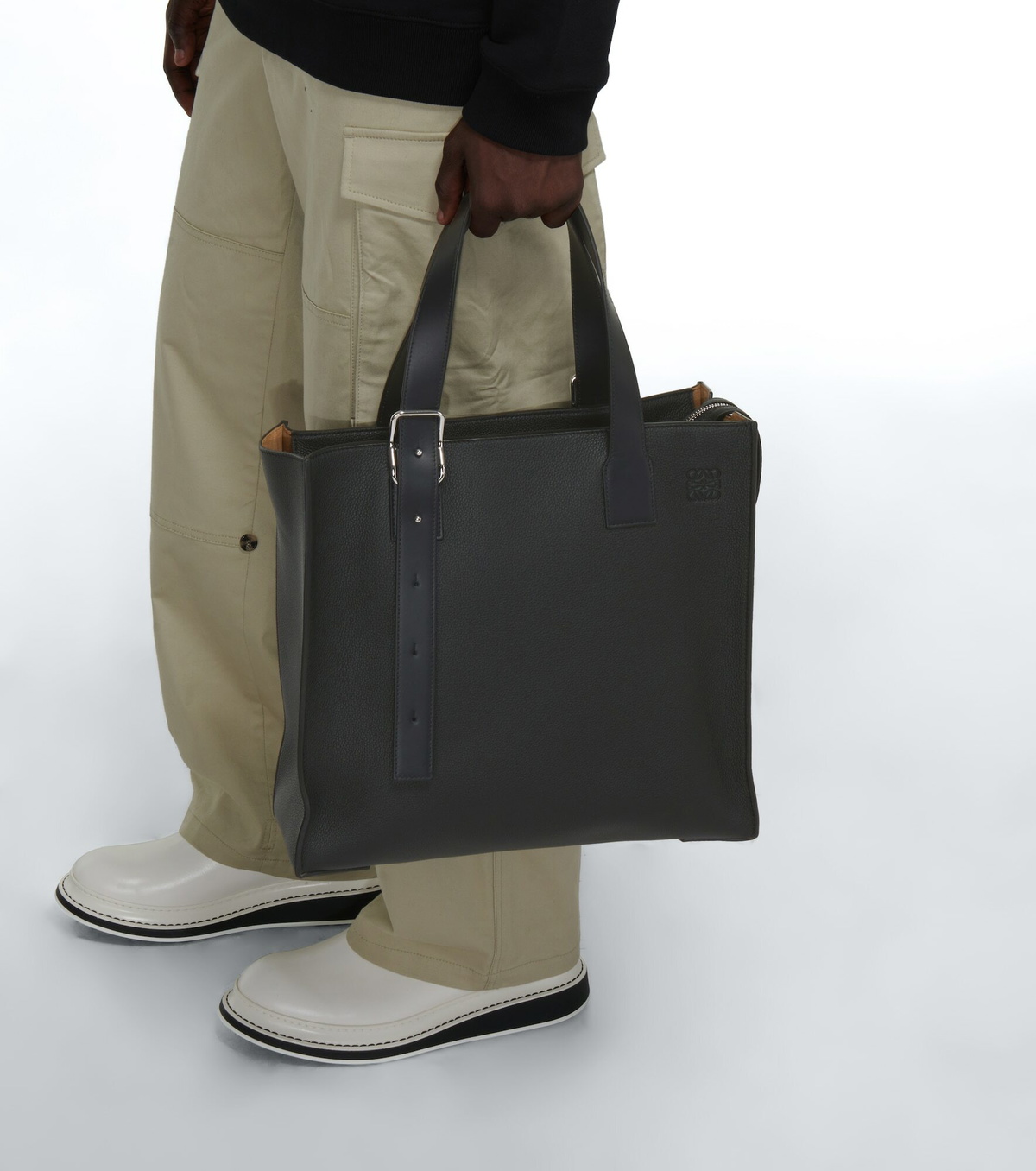 Loewe - Buckle leather tote bag Loewe