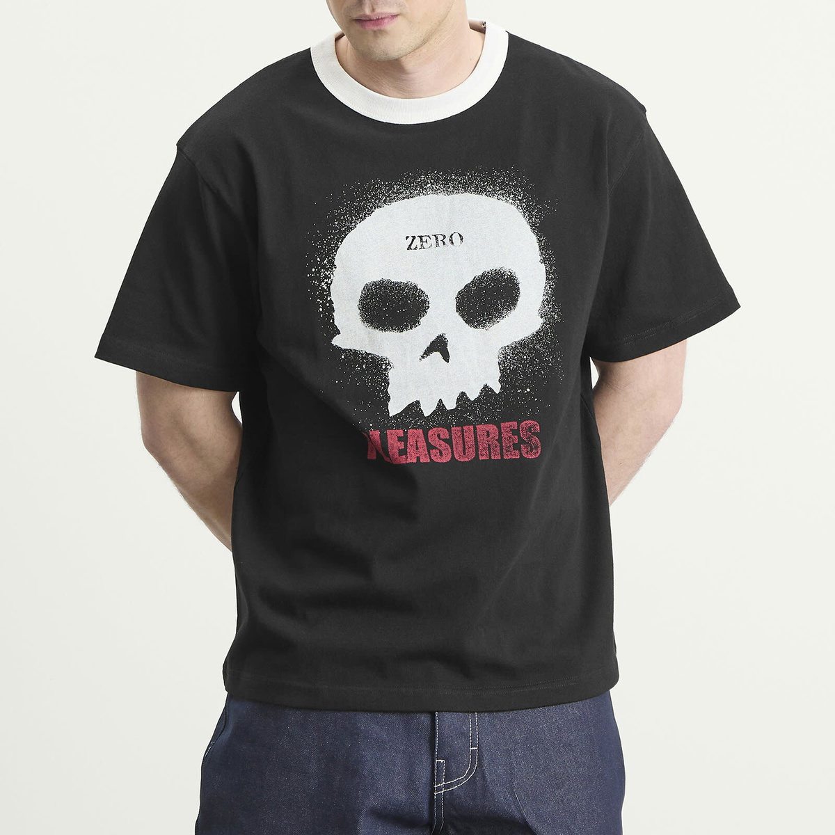Pleasures Men's x Zero Single Skull Heavyweight T-Shirt in Black