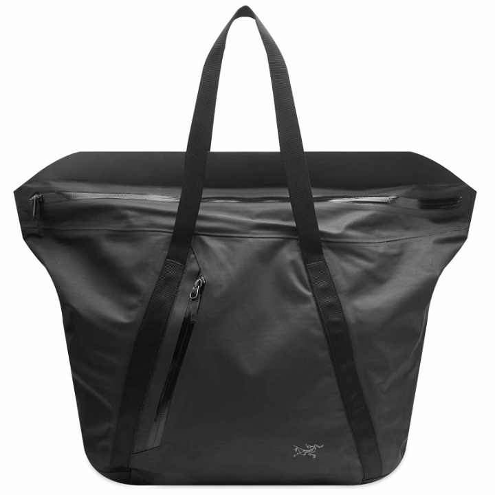 Photo: Arc'teryx Men's Granville 30 Carryall bag in Black
