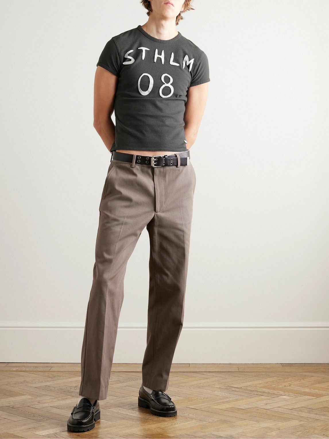 Acne Studios☆Appliqued cotton-jersey Tシャツ【UK発】 Acne Studios Appliquéd Cotton-jersey T-shirt in Black for