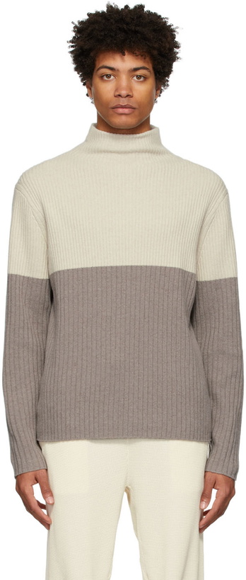 Photo: Theory Beige Wool Cashmere Turtleneck