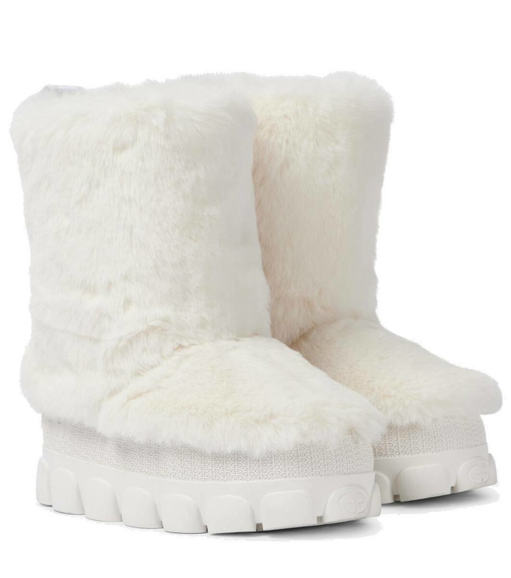 Photo: Goldbergh Fun faux fur snow boots