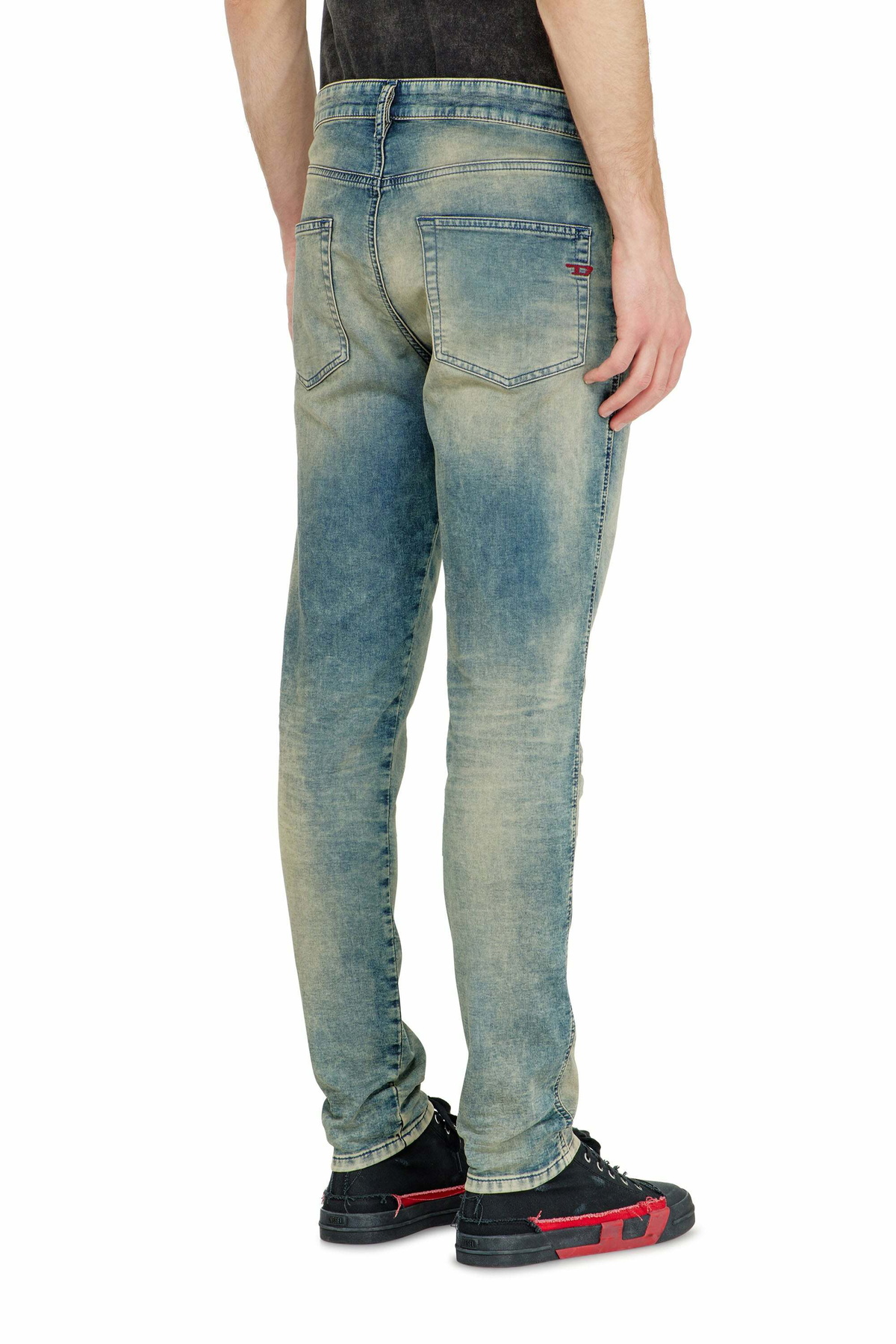 Diesel Slim Regular Waist 2062 D-Strukt Joggjeans - Jeans Mens in Blue