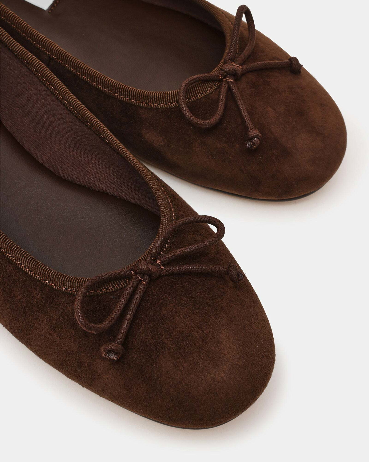 Steve Madden Selma Flats in Brown