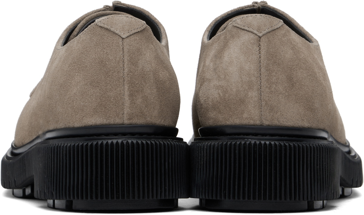 Adieu Taupe Type 124 Derbys