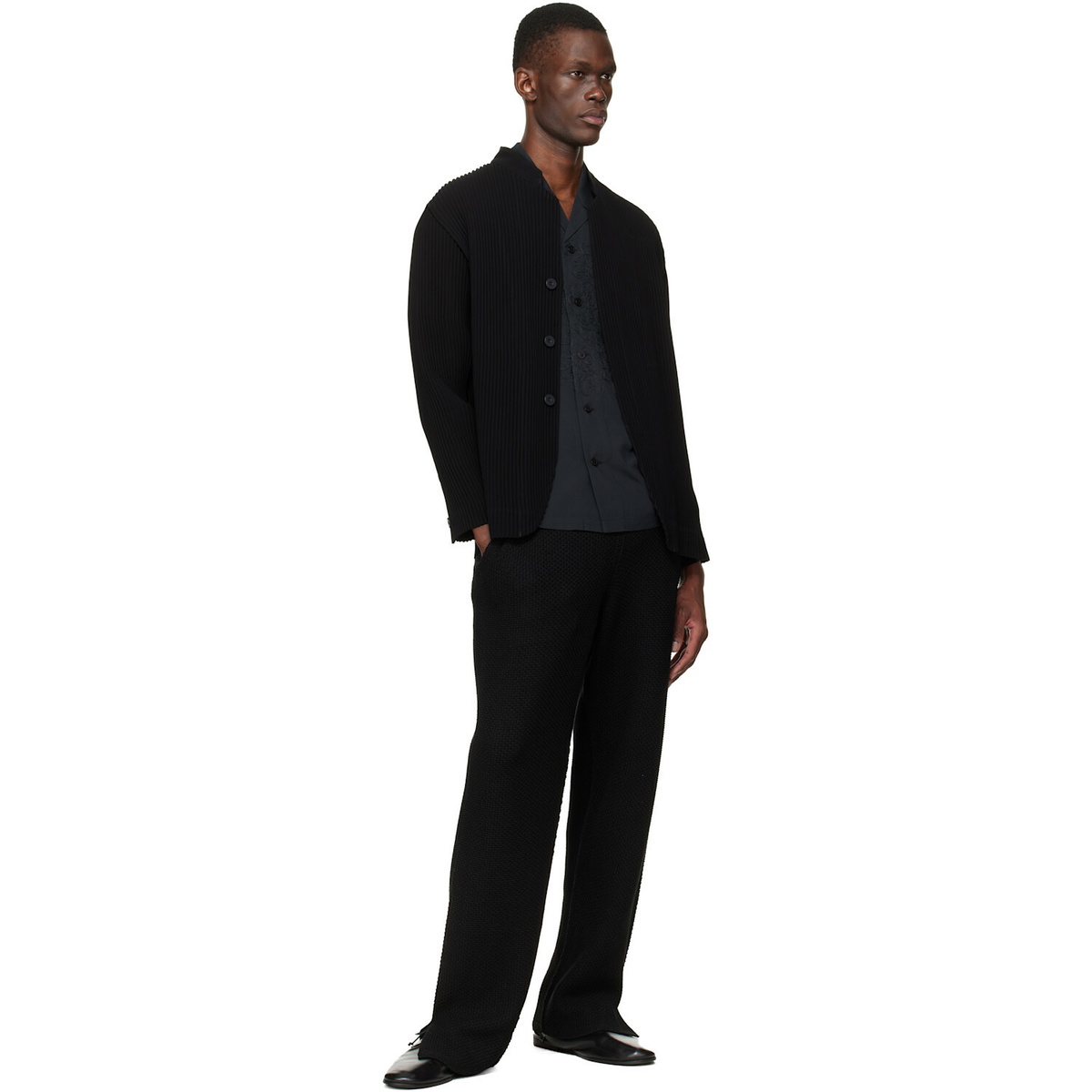 HOMME PLISSÉ ISSEY MIYAKE Black Tuxedo Pleats Blazer