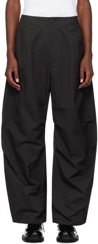 Photo: AMOMENTO Black Wide Capri Trousers