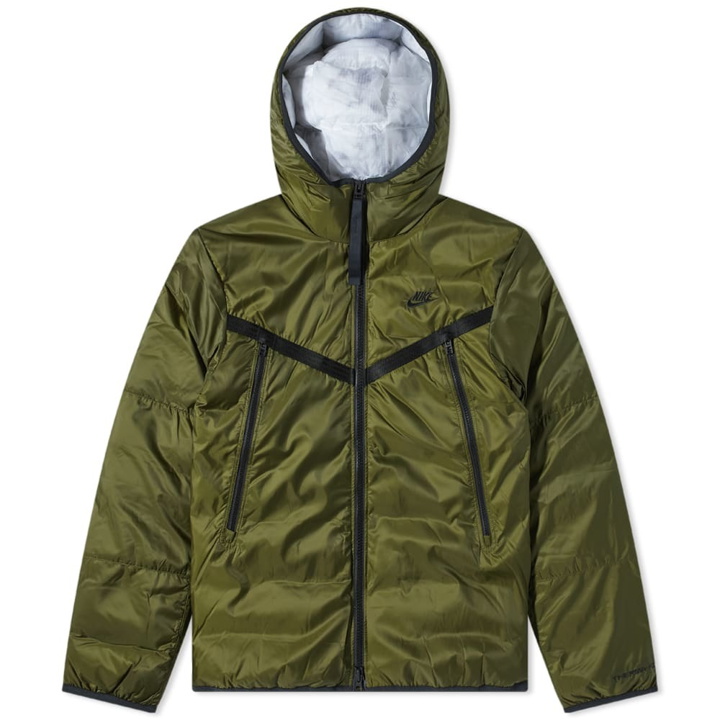 Photo: Nike Revival Insulated Hooded Jacket