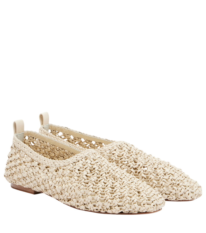 Photo: Souliers Martinez Pisa woven leather ballet flats